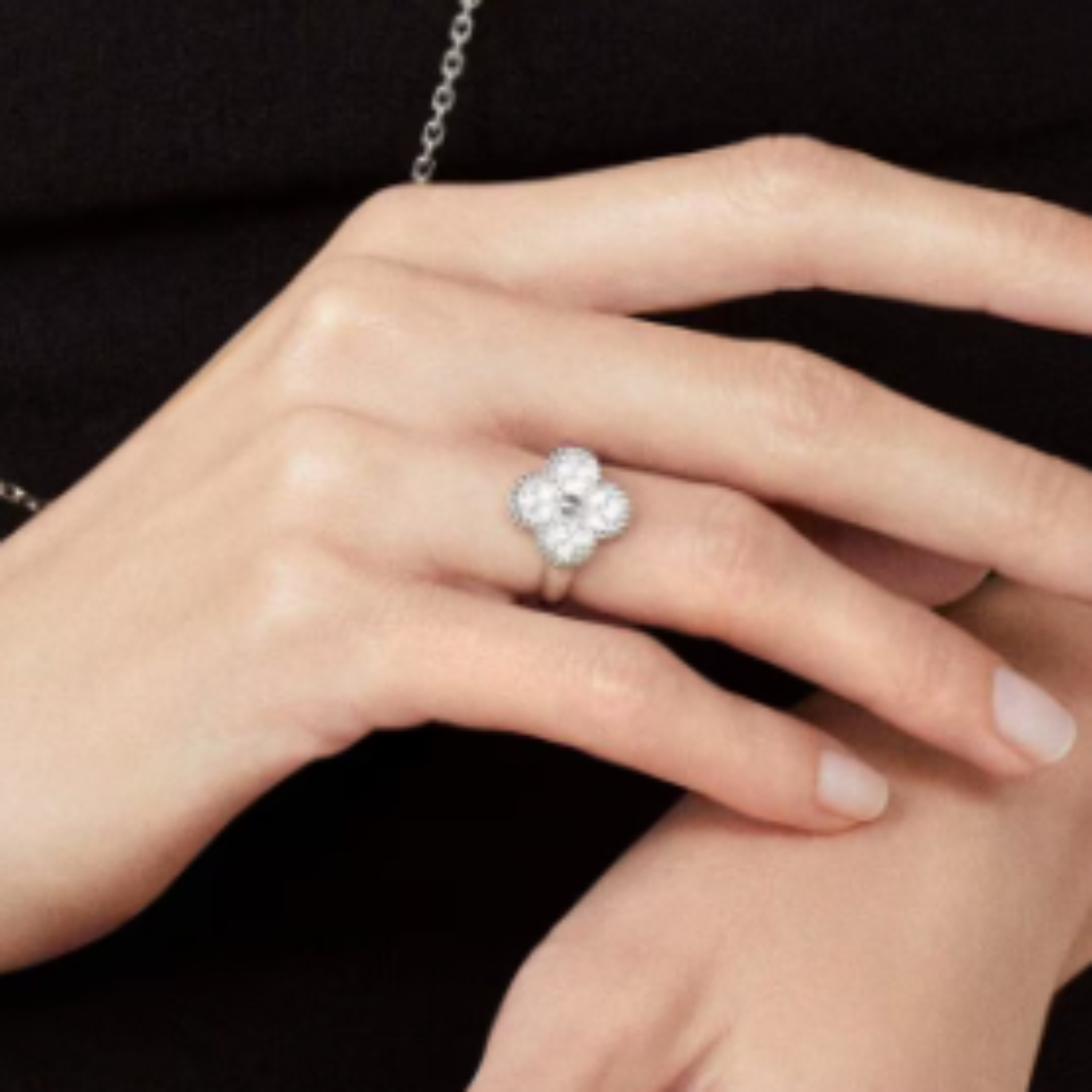 QUADRIFOGLIO ANELLO DELUXE | DIAMANTE ARGENTO